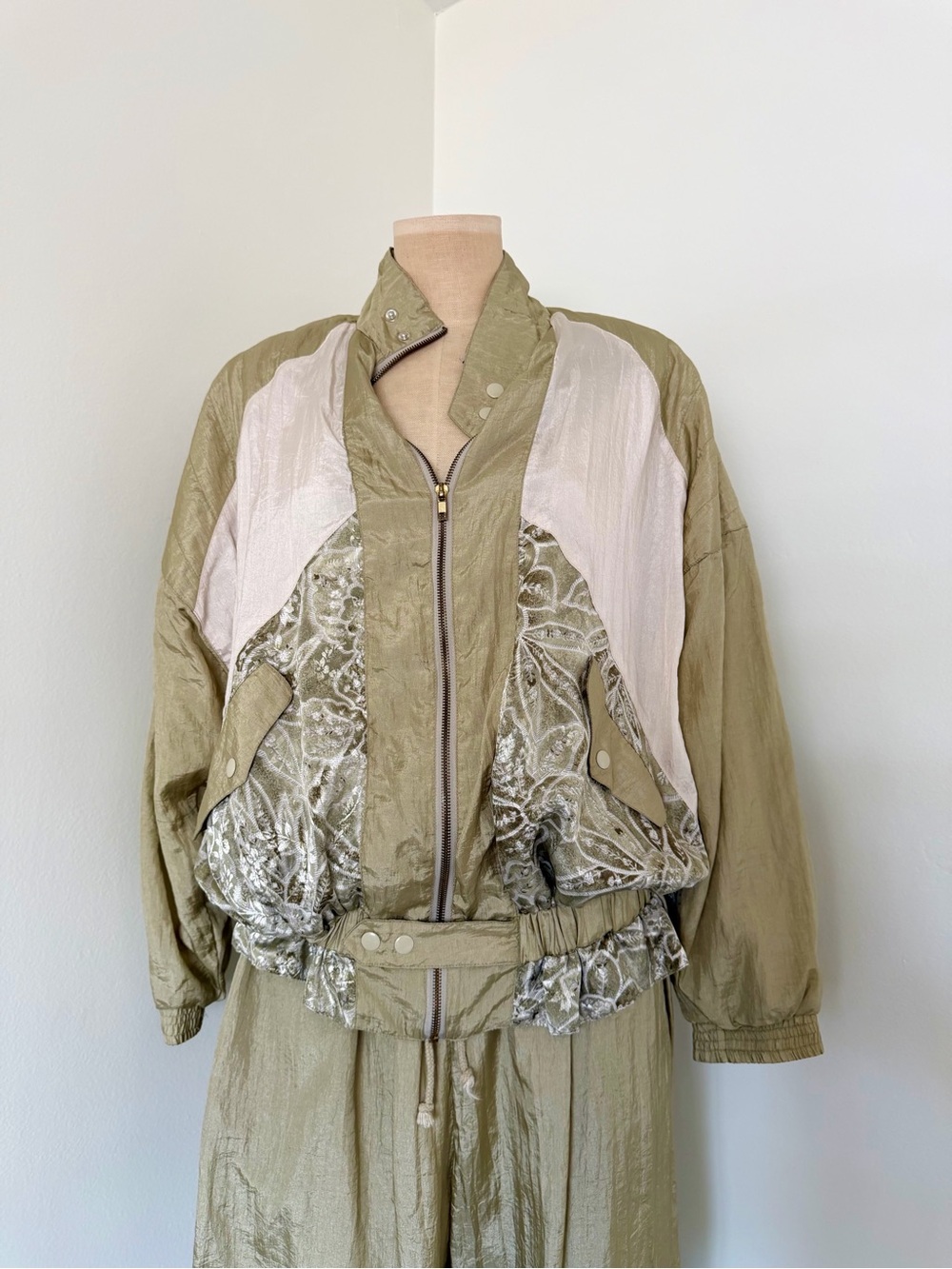 Vintage 1980s matching nylon windbreaker jacket and puffer pants